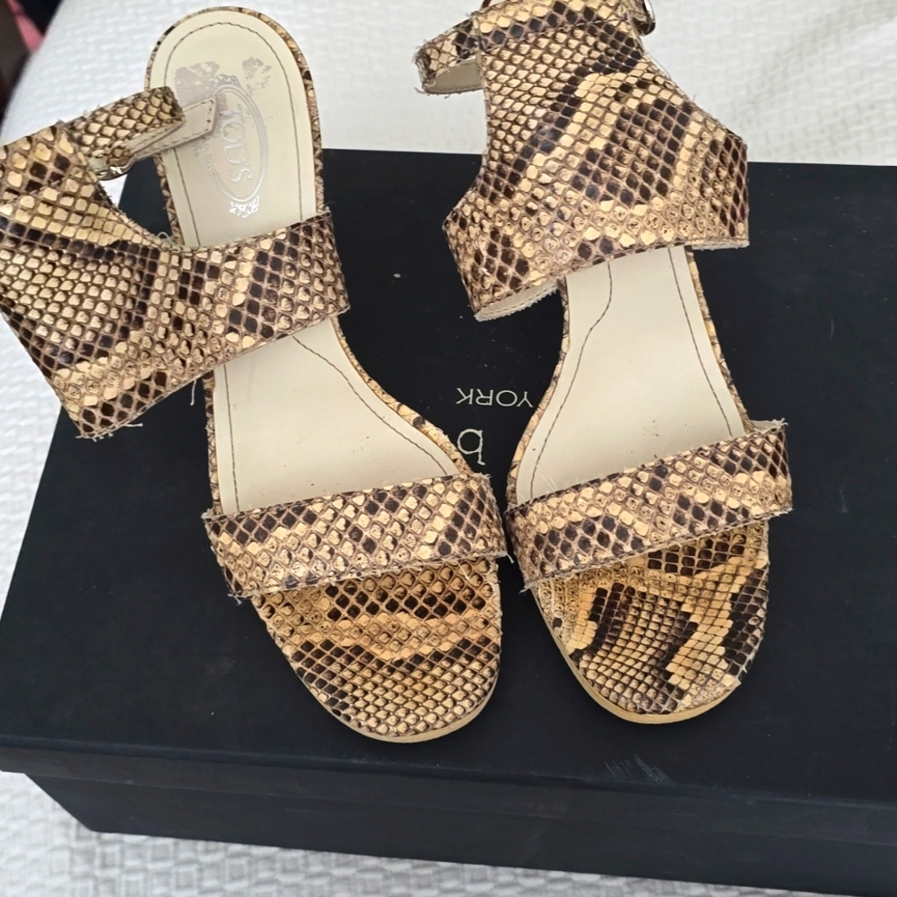 TODS leather snake platforms